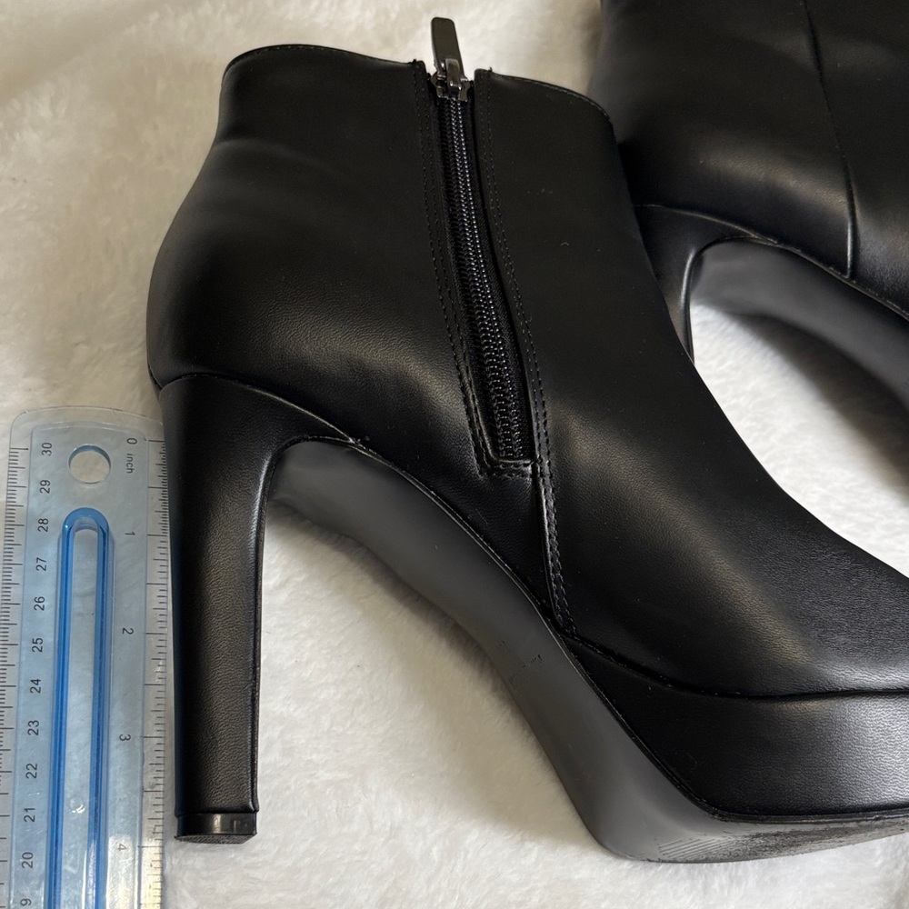 Nine West Black Heeled Boots - Picture 9 of 9